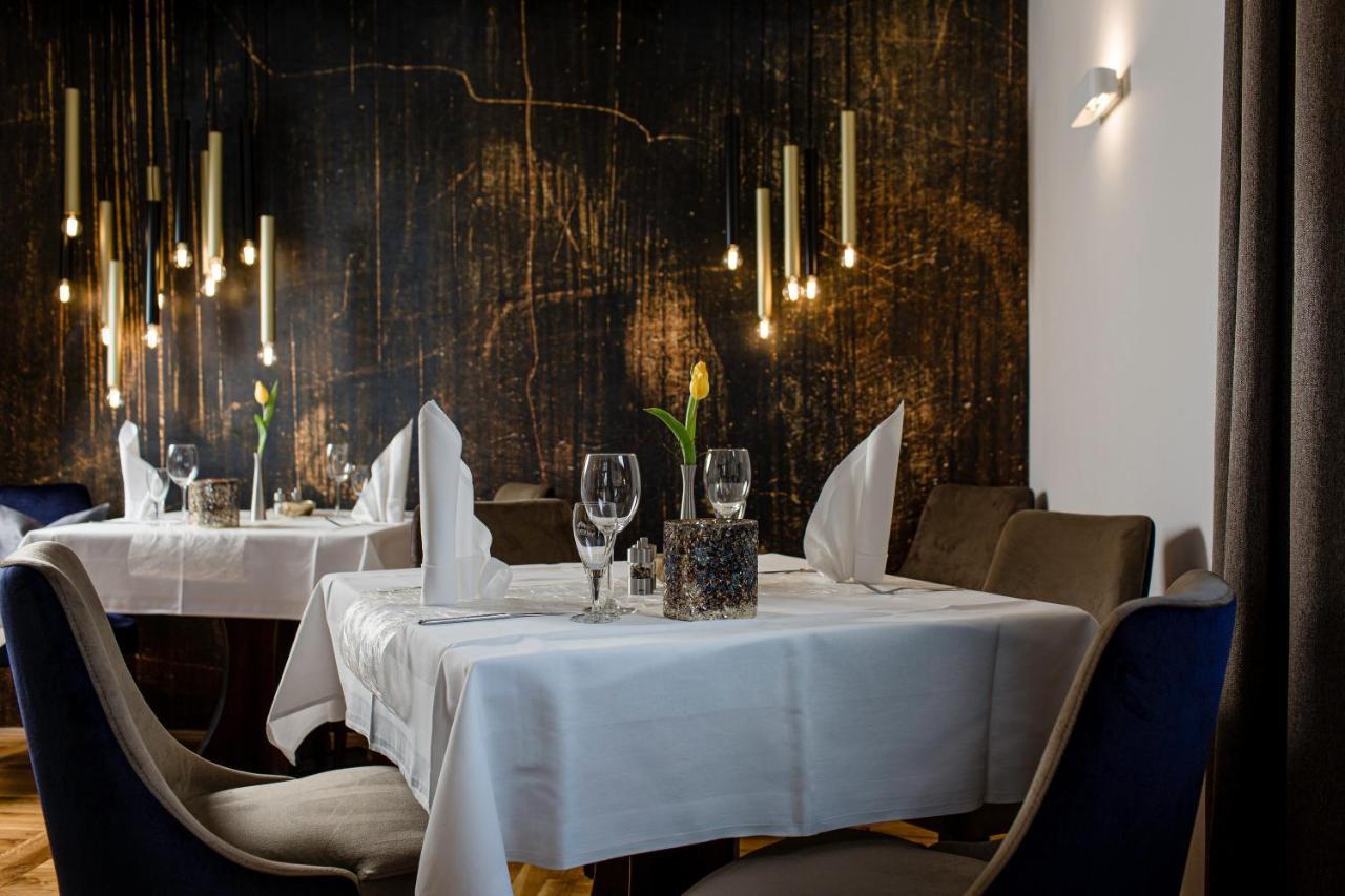 Hotel Restaurant Zwergschloesschen Gera Esterno foto